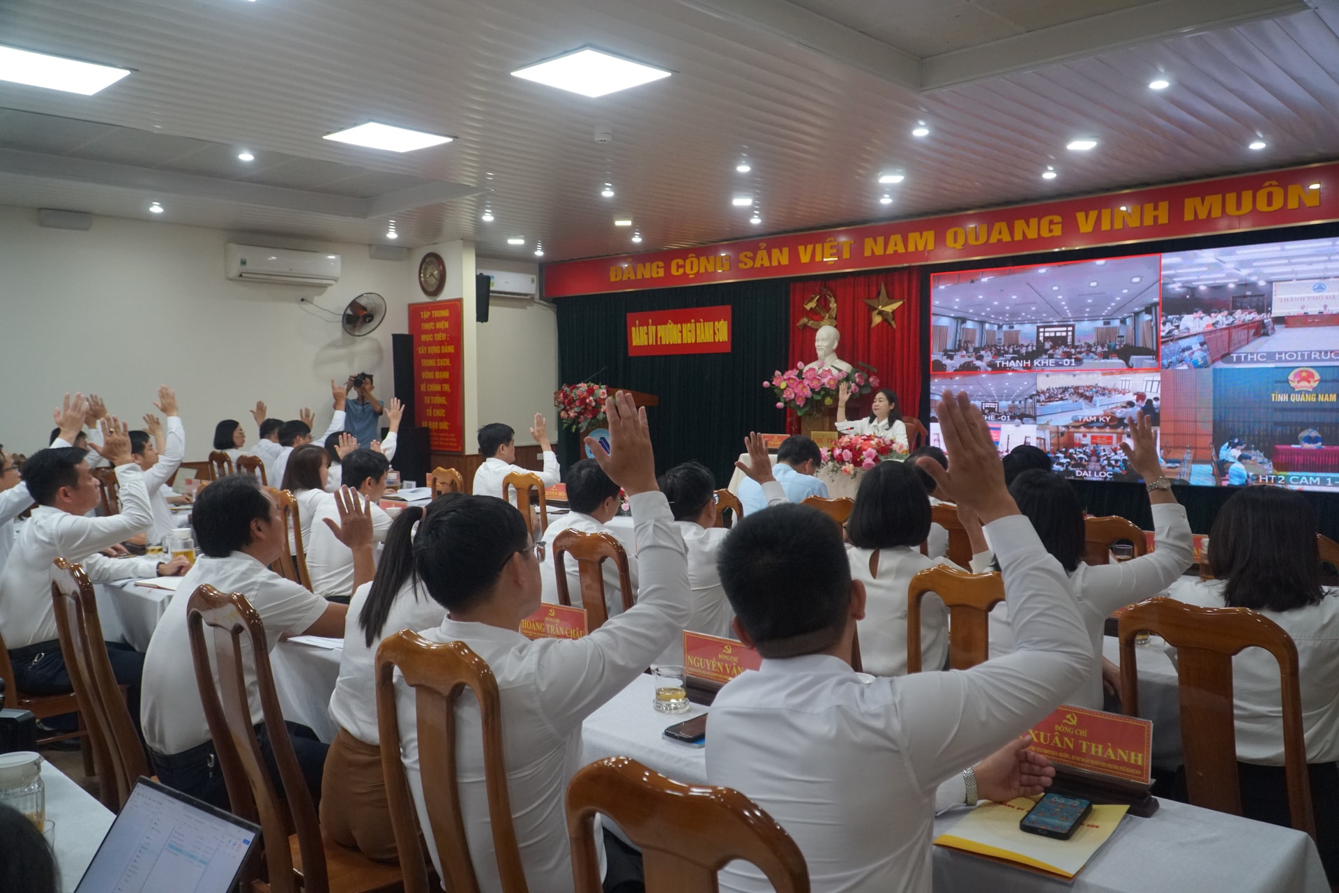 Thông qua nghị quyết BCH Đảng bộ Phường Ngũ Hành Sơn