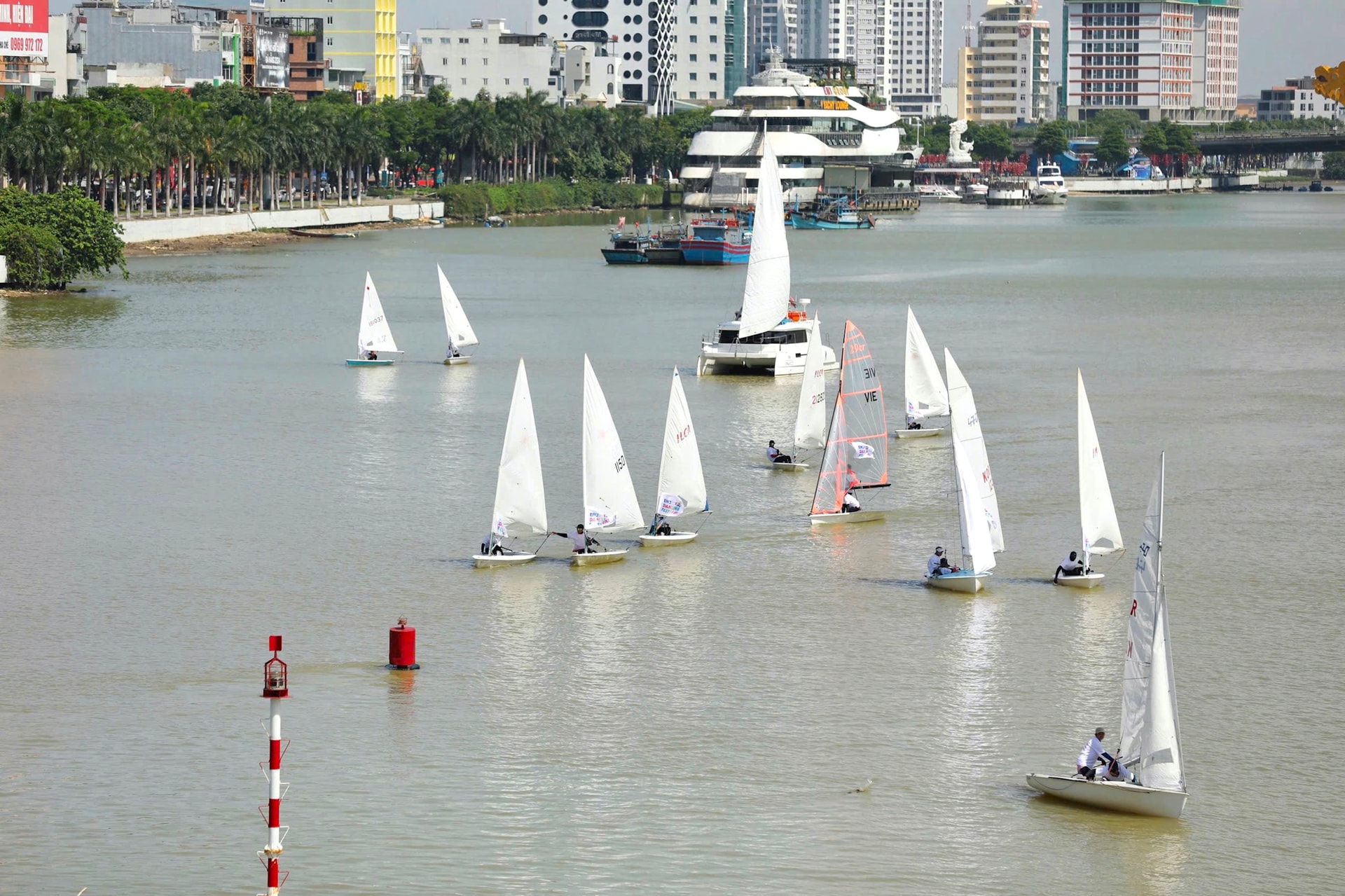 เรือใบ 2
