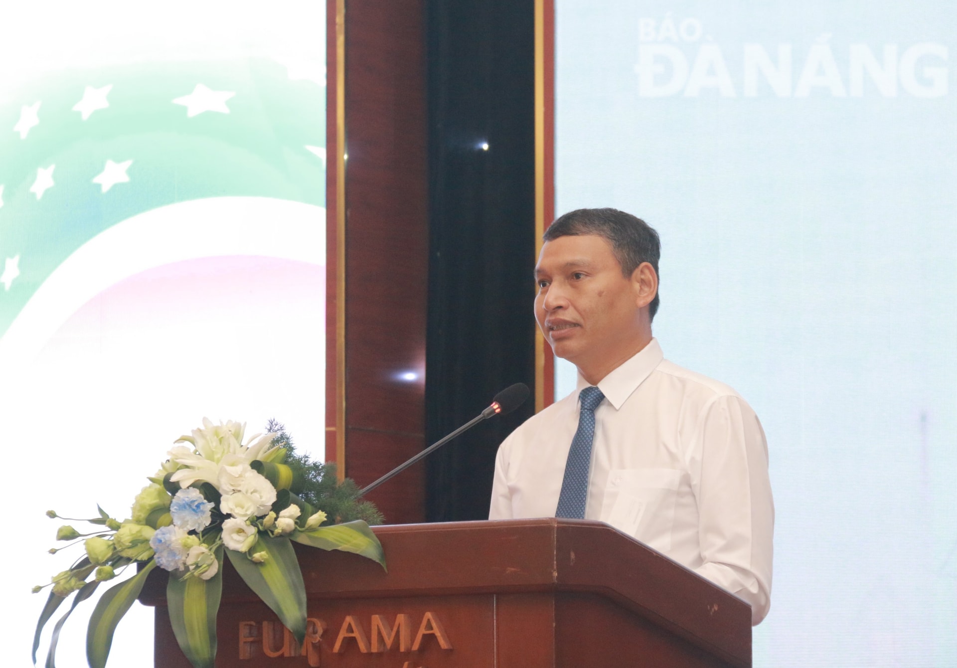 Phó Chủ tịch Thường trực UBND thành phố Hồ Kỳ Minh phát biểu tại diễn đàn. Ảnh: M.QUẾ