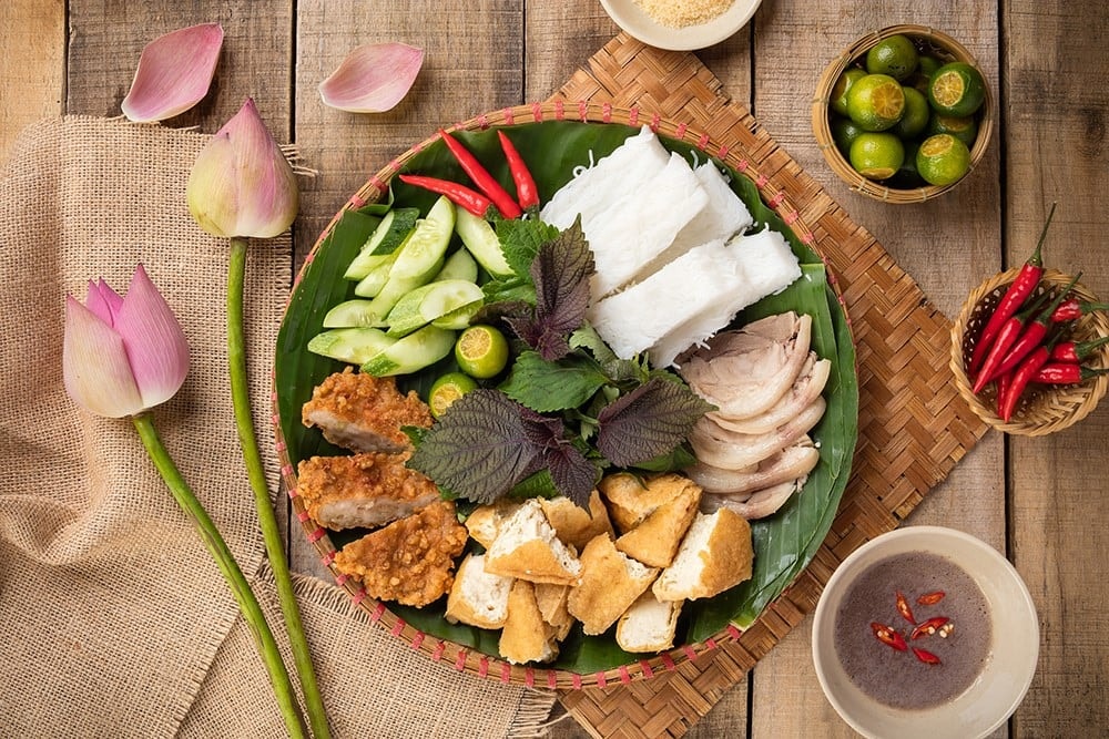 dulichviet.com.vn-images-bandidau-am-thuc-_bun-dau-mam-tom-ha-noi-du-lich-viet.jpg