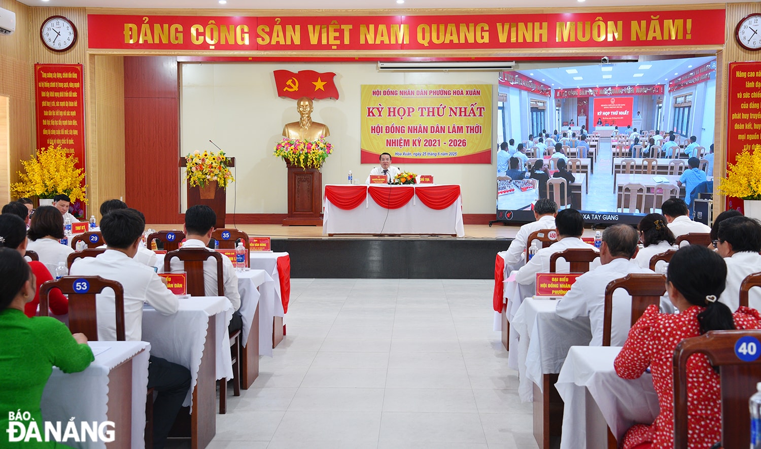 HĐND phường Hòa Xuân tổ chức kỳ họp HĐND lâm thời nhiệm kỳ 2021-2026. Ảnh: T.PHƯƠNG