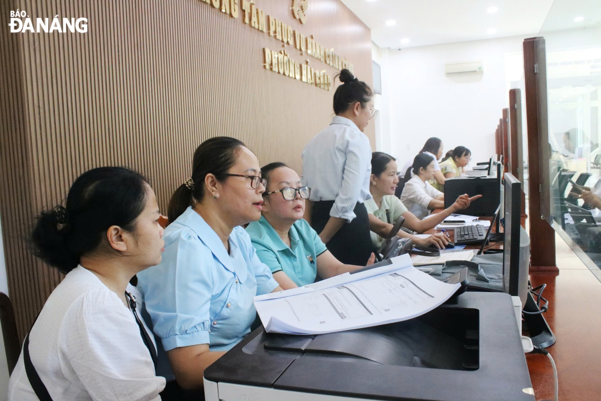 Trung tâm Phục vụ hành chính công phường Hải Châu vận hành thử nghiệm. Ảnh: X.HẬU