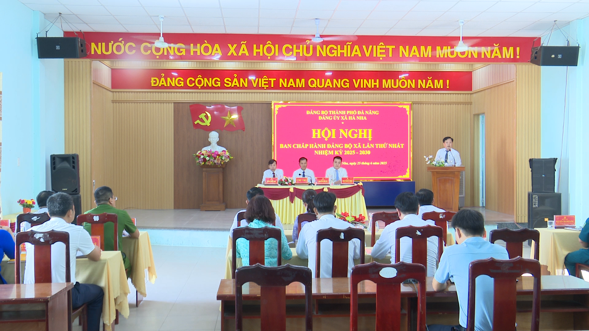 Quang cảnh hội nghị. Ảnh: HOÀNG LIÊN