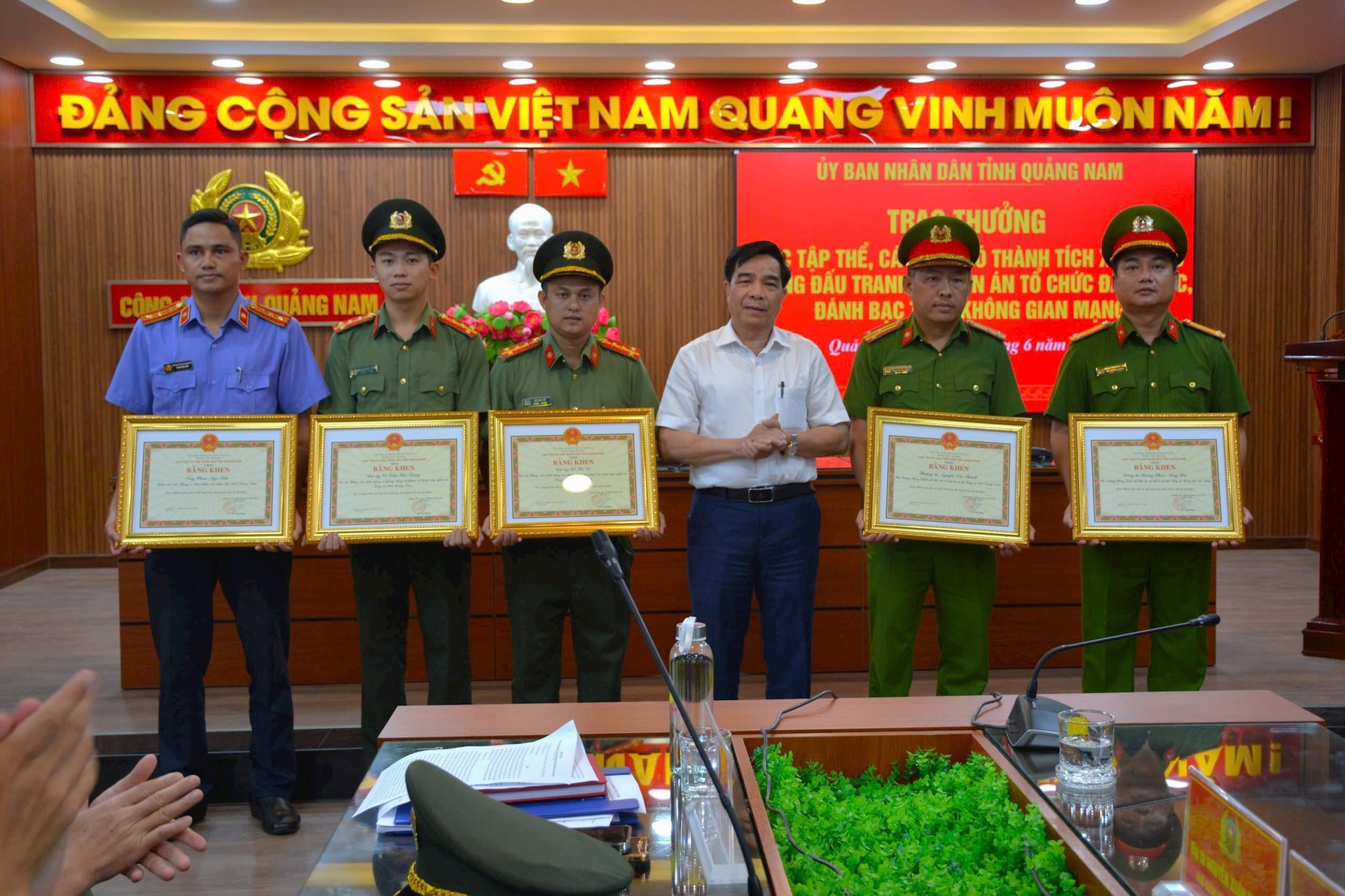 gen-h-z6744195121971_dd47880b668ef5b59223fef33f1df493.jpg