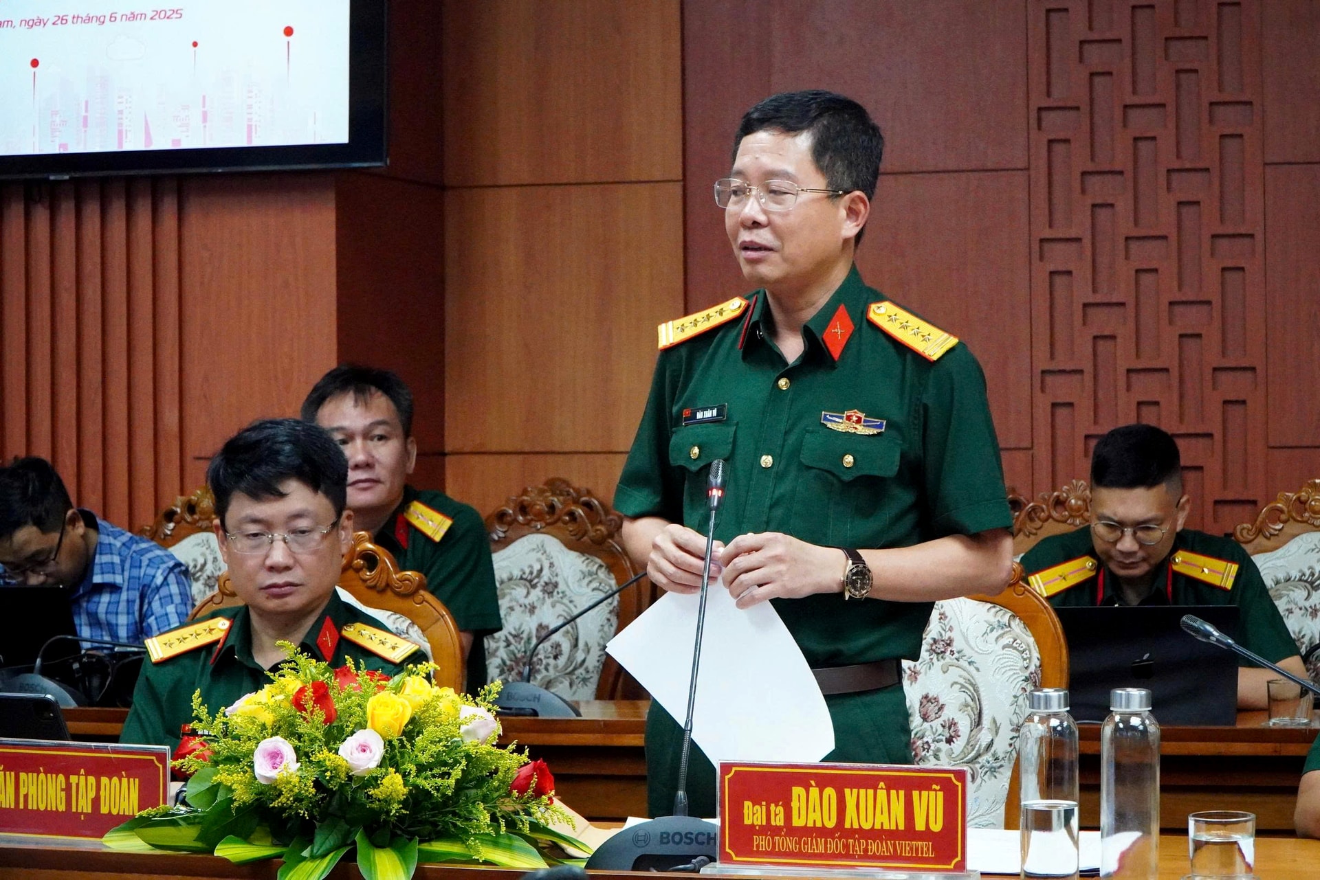 LAM VIEC VIETTEL 4
