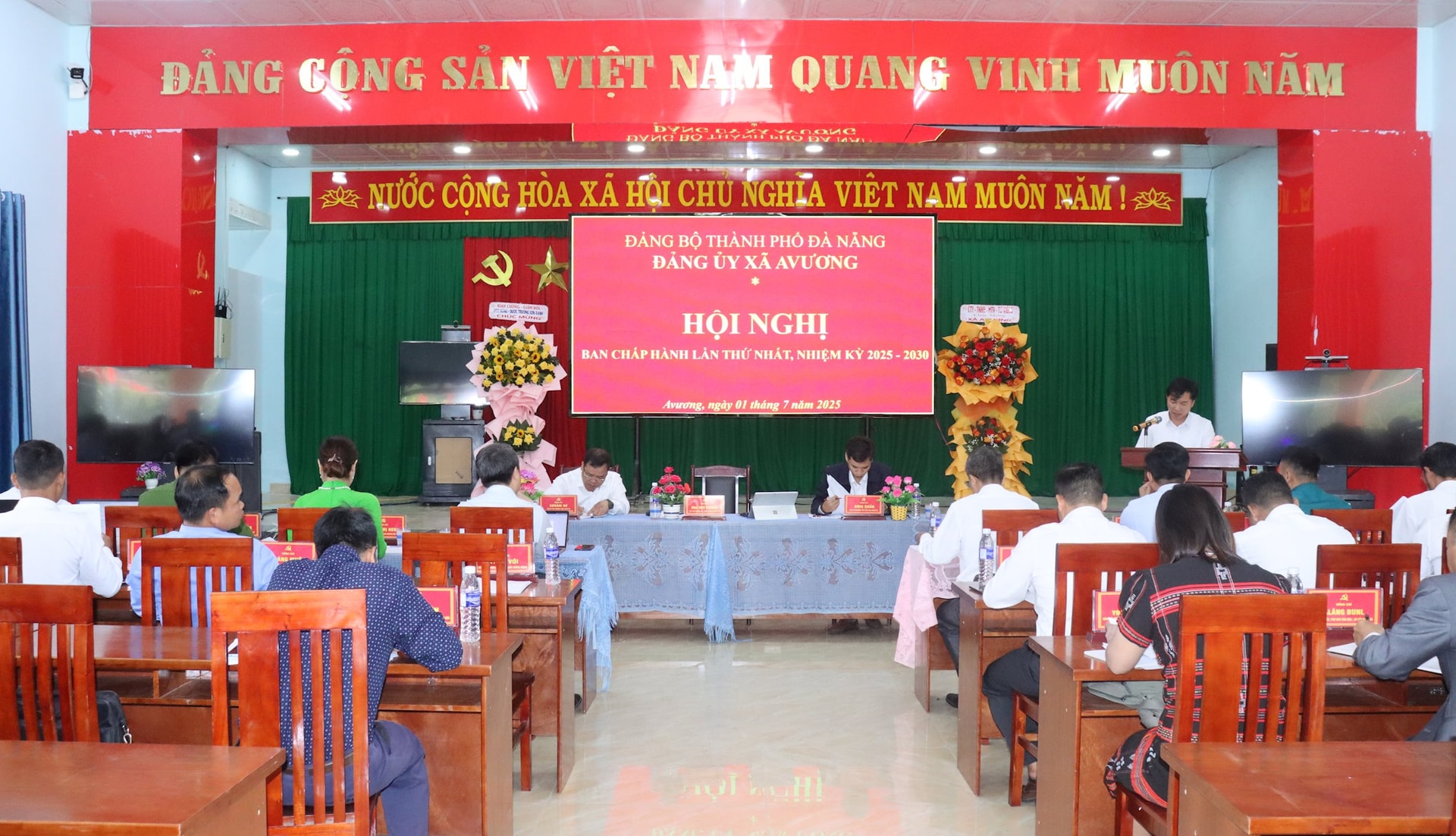 Đảng ủy xã Avương tổ chức hội nghị Đảng ủy lần thứ nhất, nhiệm kỳ 2025-2030.