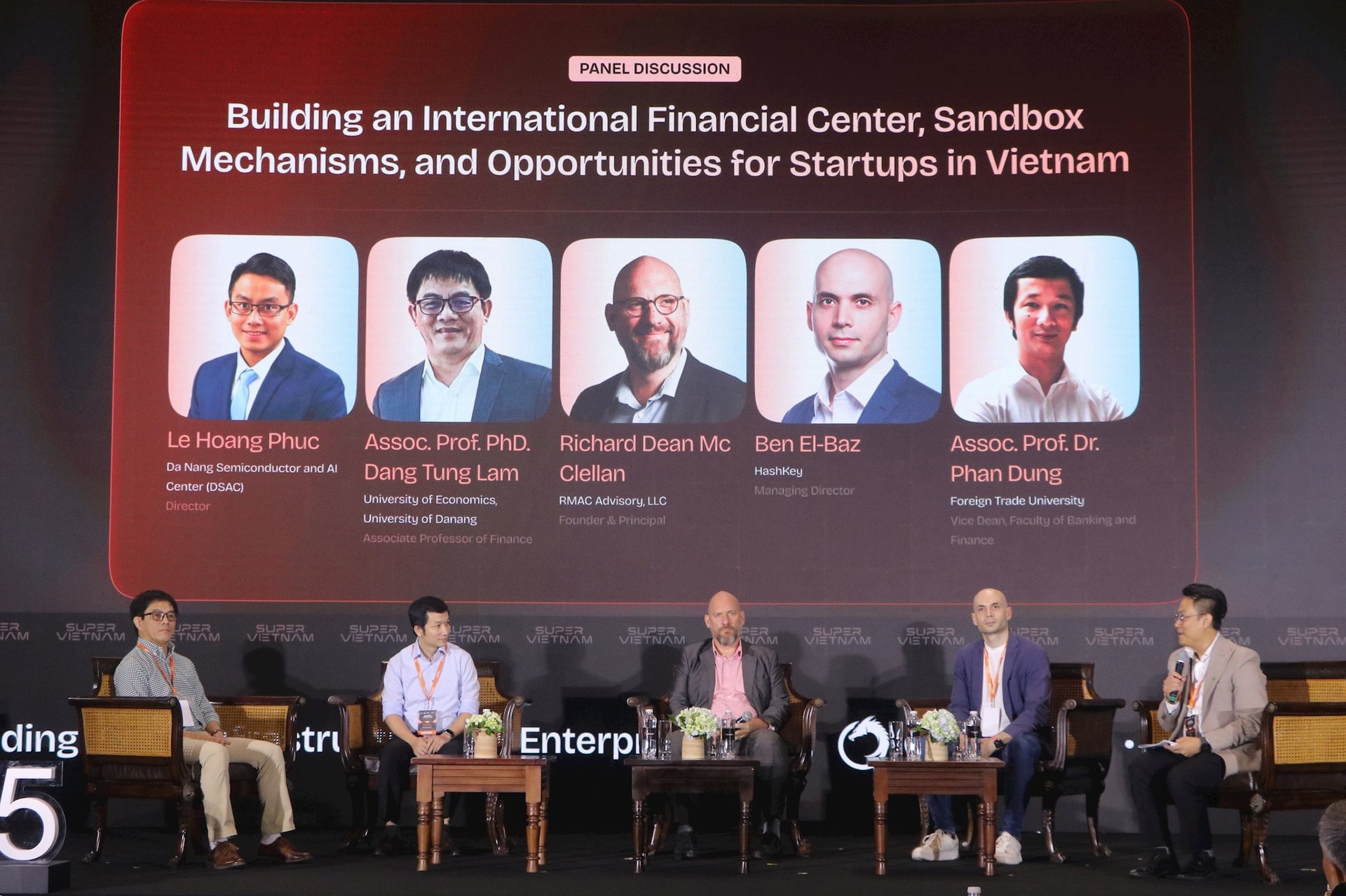 Many large-scale technology programmes and events are held in Da Nang. Photo: VAN HOANG