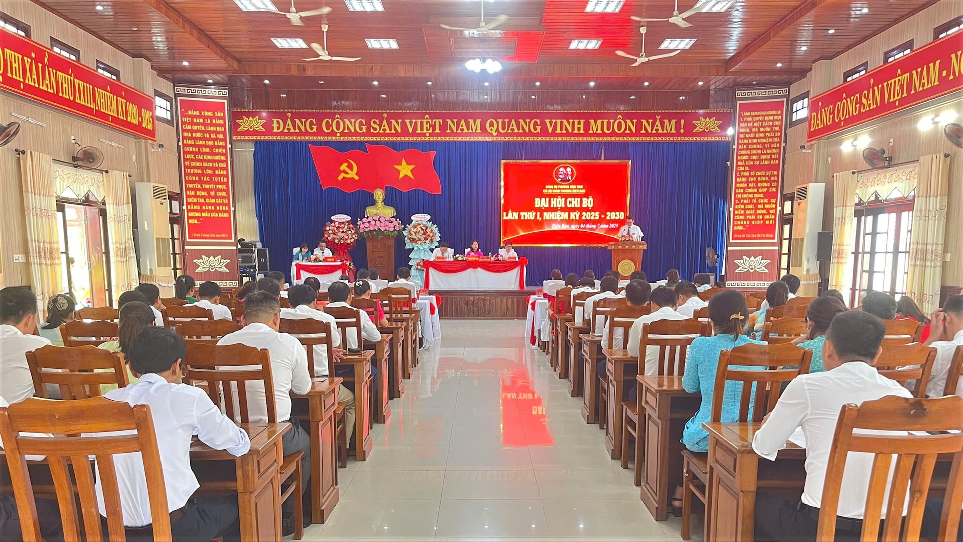 z6782568035313_c2e7492412973dcc2e714b0169bef5b1.jpg z6782568035313_c2e7492412973dcc2e714b0169bef5b1.jpg