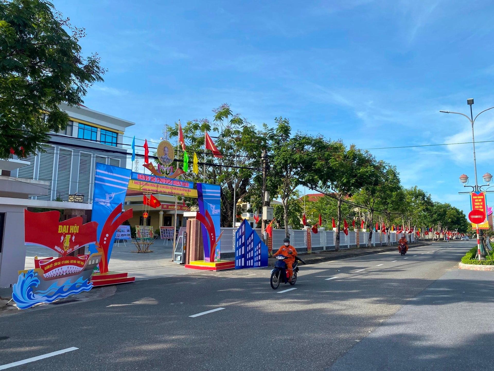 Phường Điện Bàn rộn ràng cơ hoa chào mừng Đại hội Đẳng bộ