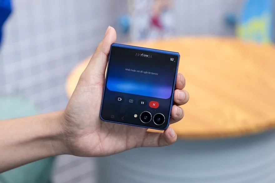 Trải nghiệm AI cao cấp với với FlexWindow cải tiến và Galaxy AI