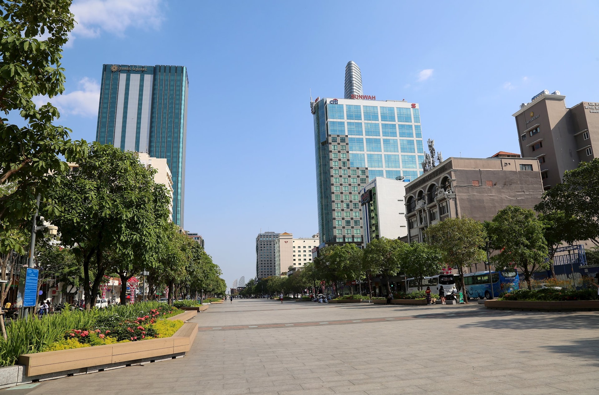 Phố đi bộ Nguyễn Huệ