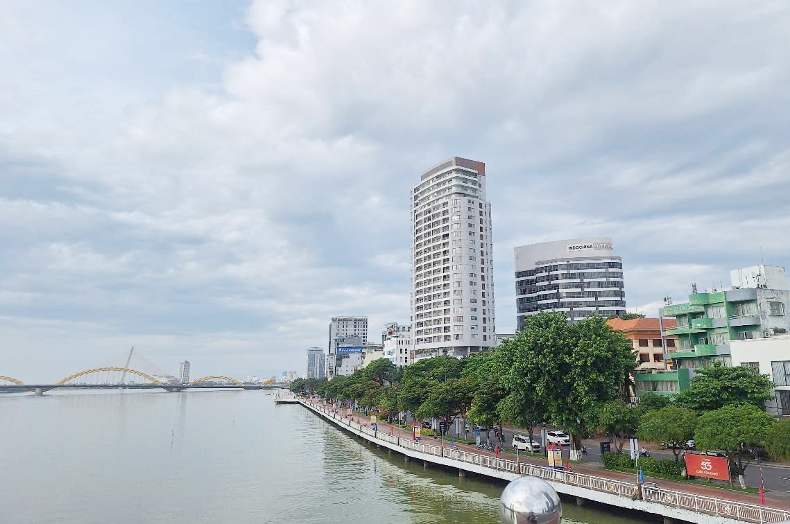 11-7, khách sạn 1