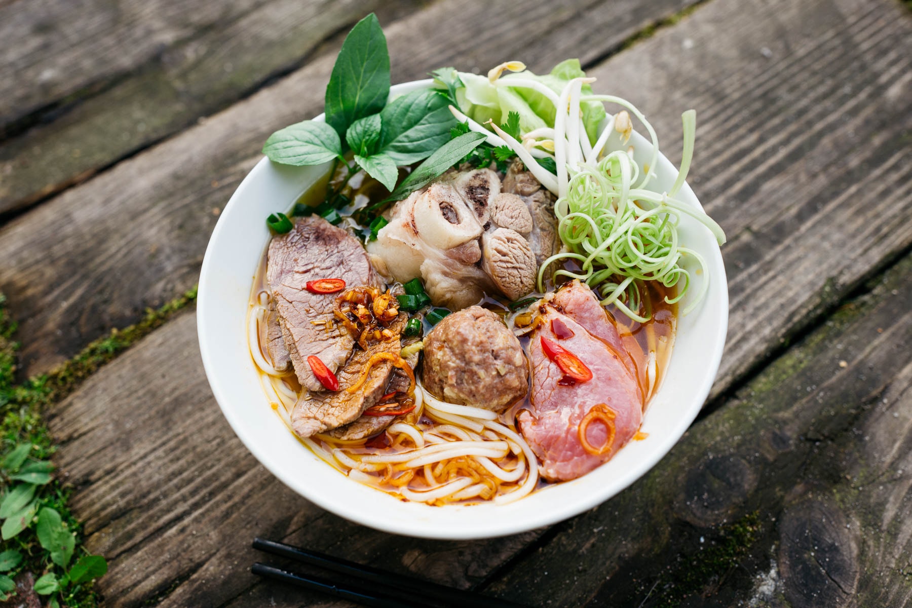 Thơm ngon bún bò Huế.