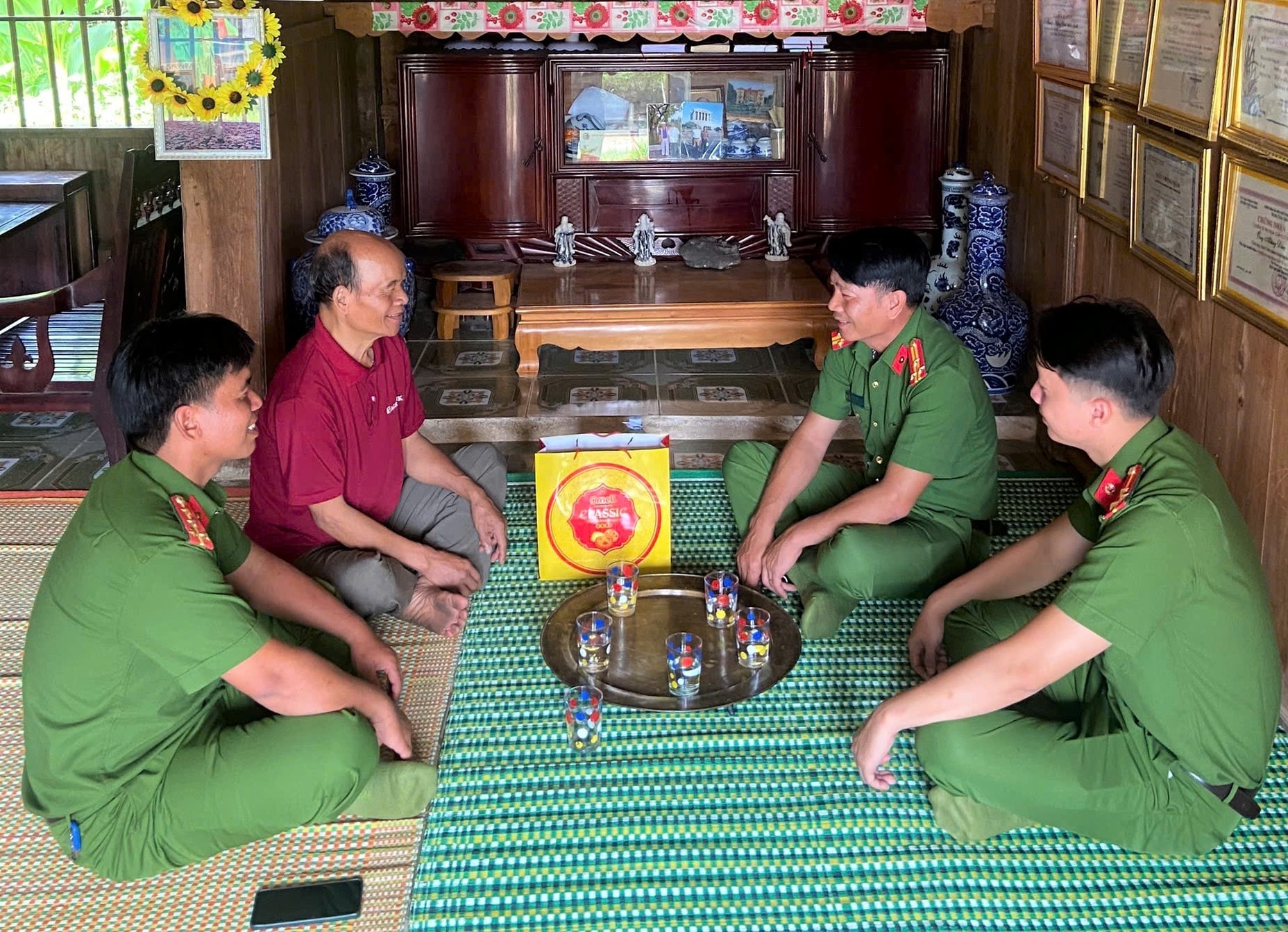 Chú trọng chất lượng cán bộ dân tộc thiểu số 