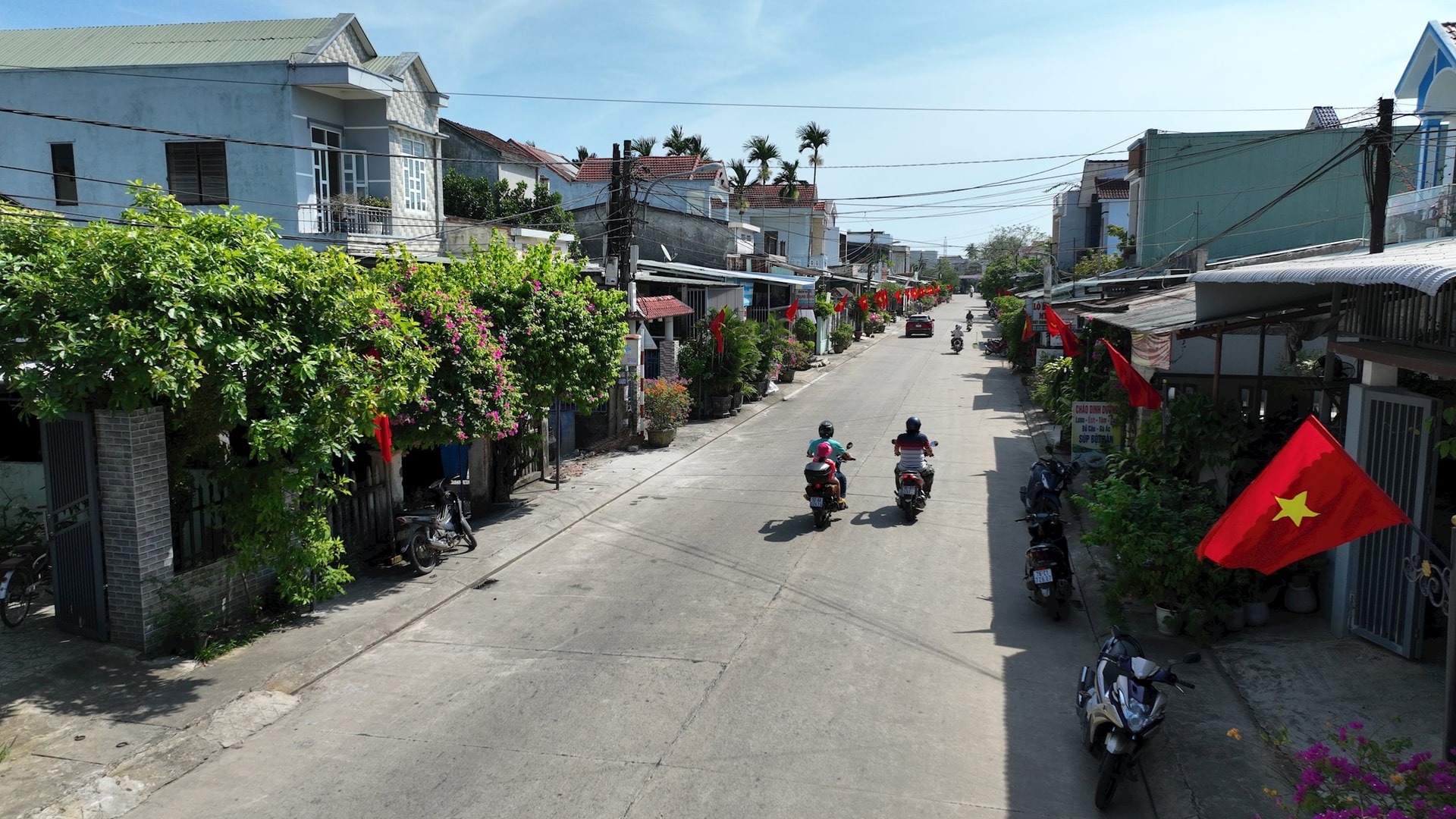 Xác định ba trụ cột phát triển 