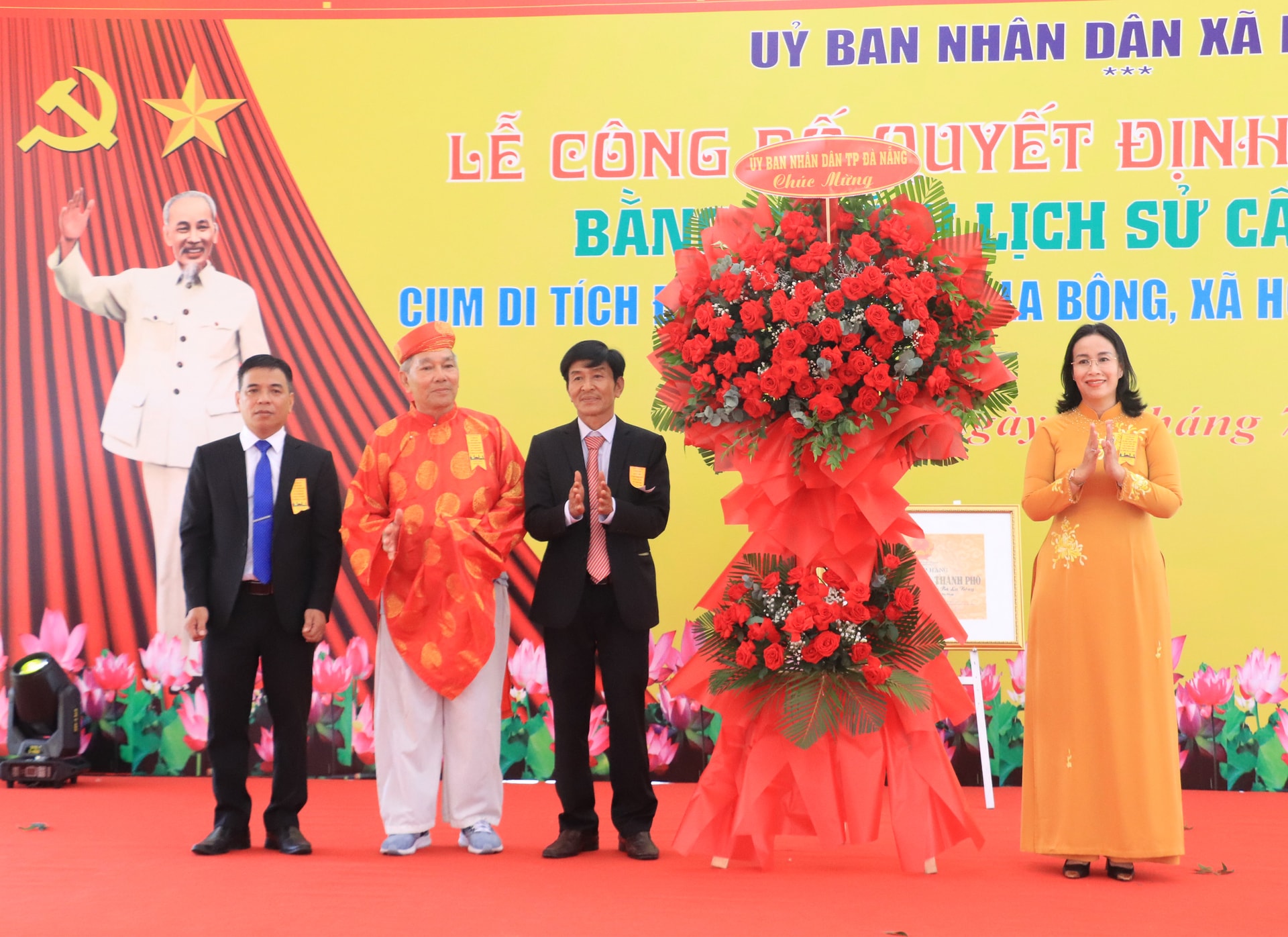 TANG HOA