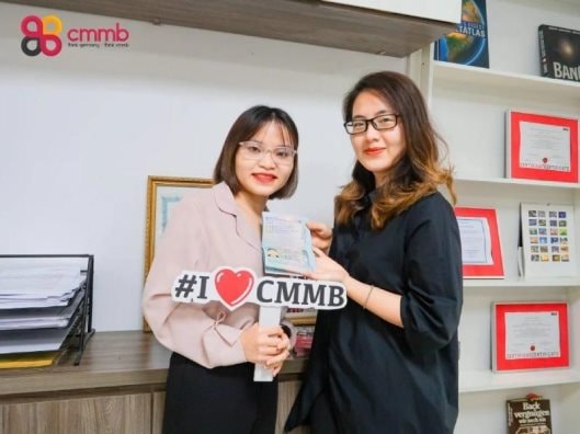 Học viên tại CMMB Việt Nam nhận visa du học Đức.