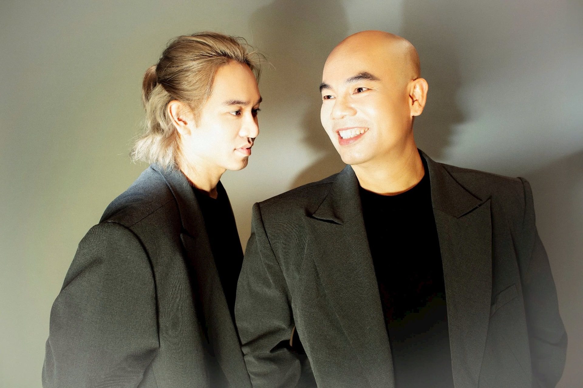 Bộ đôi nhà thiết kế Vũ Ngọc Tú và Đinh Trường Tùng. Ảnh: TANGTANG