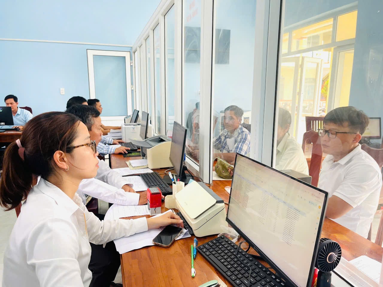 Những năm qua, Đảng bộ xã Duy Xuyên tập trung bồi dưỡng chính trị và nâng cao trình độ chuyên môn nghiệp vụ cho đội ngũ cán bộ, đảng viên. Ảnh: V.S