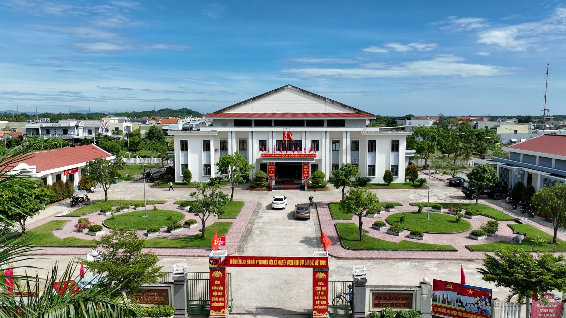 DH xa Tam Anh.00_05_27_12.Still001