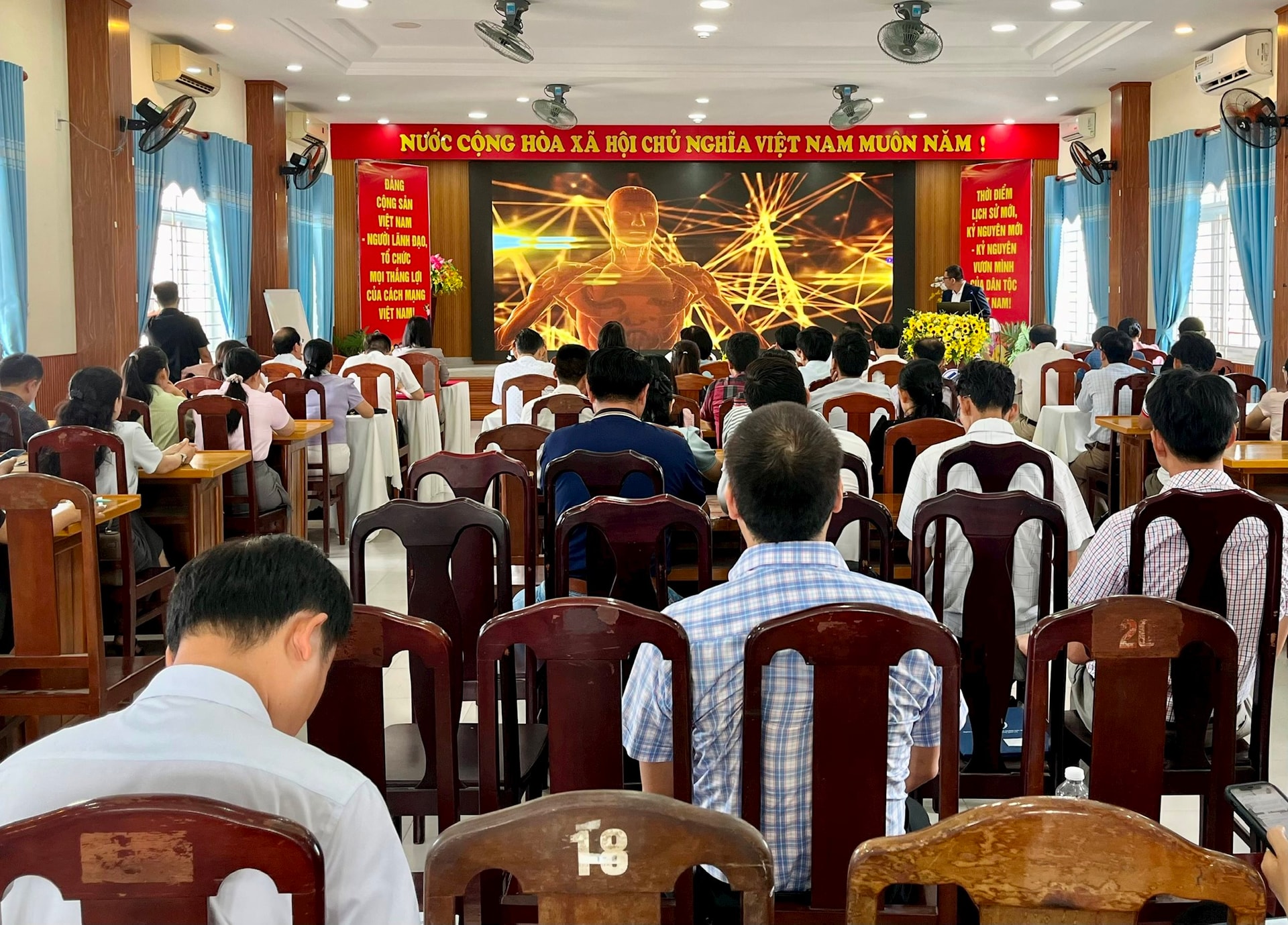 hoa-cuong.jpg