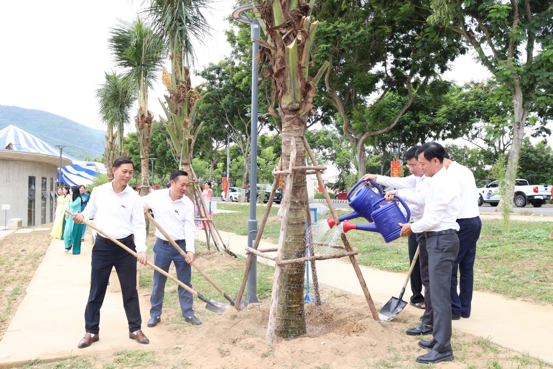 Cong vien Tho Quang 4