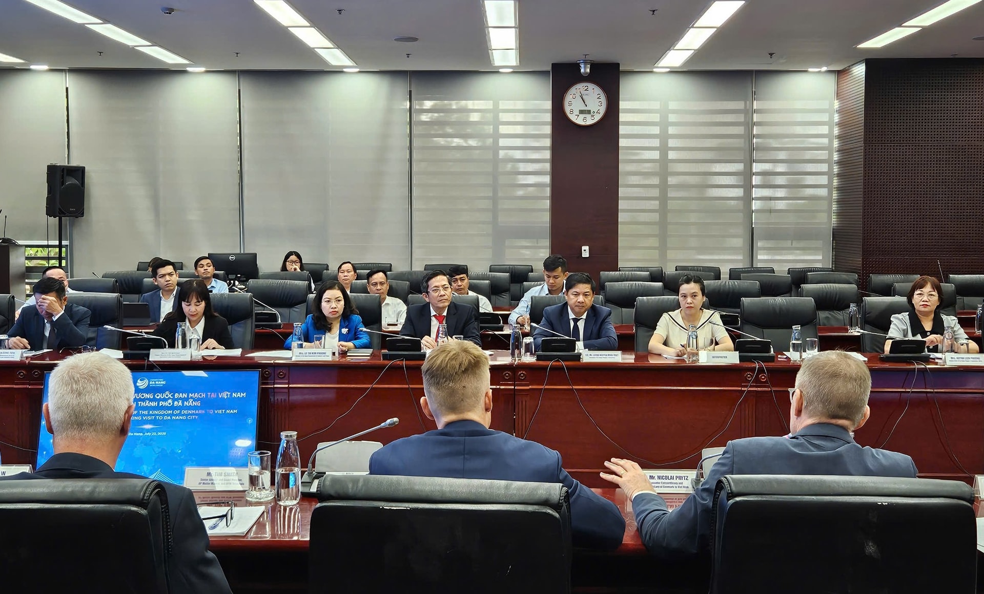 22-7 Anh Triết tiếp ĐS Đan Mạch