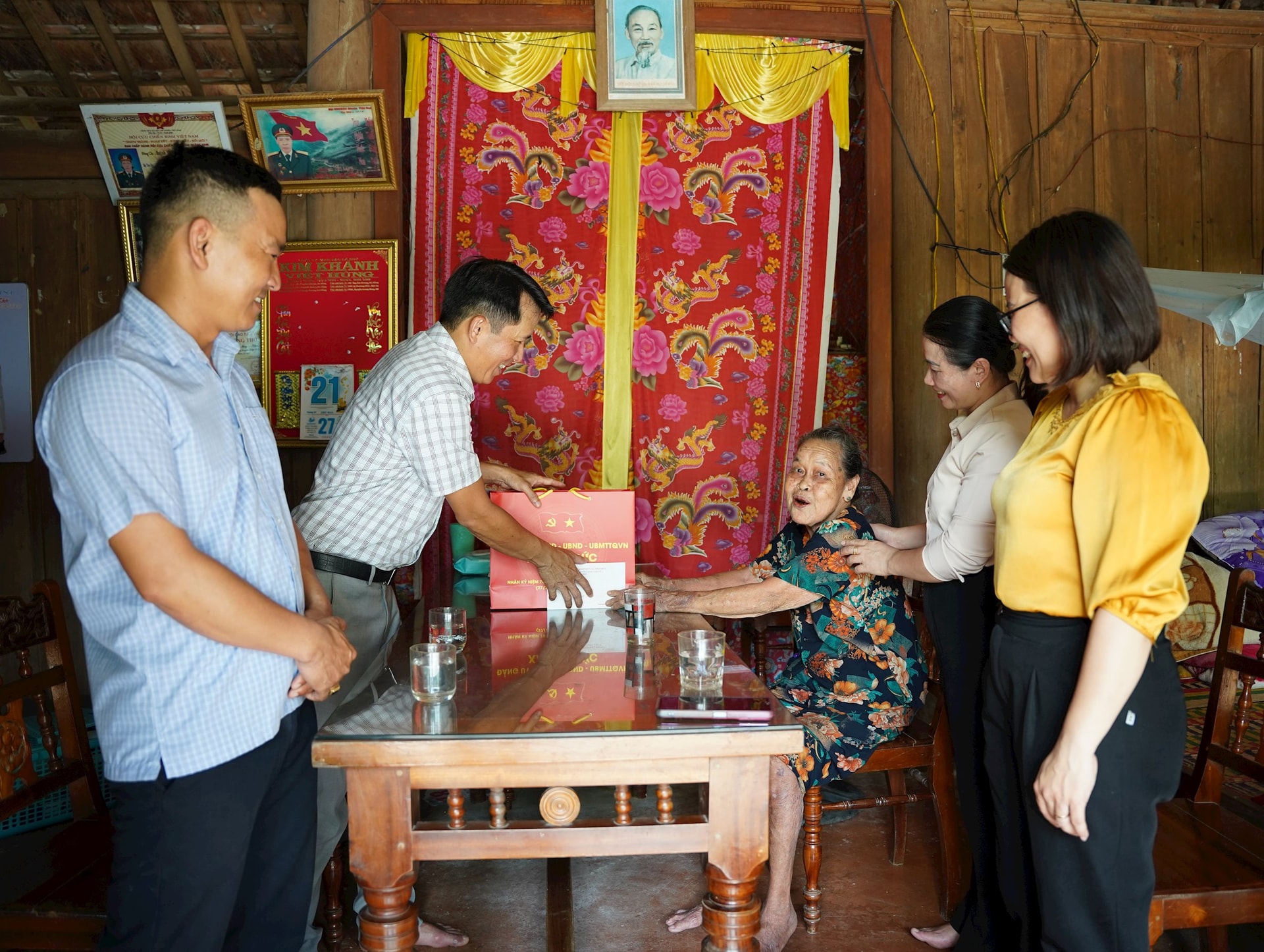 បងប្រុស ៦