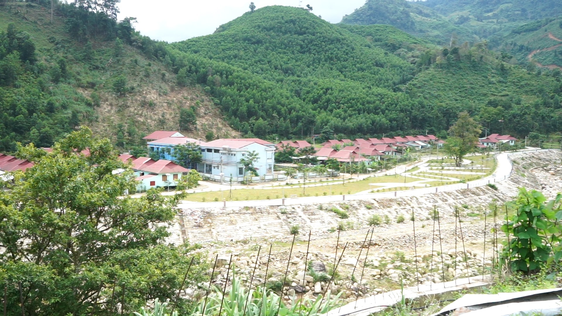 TRA LENG 4