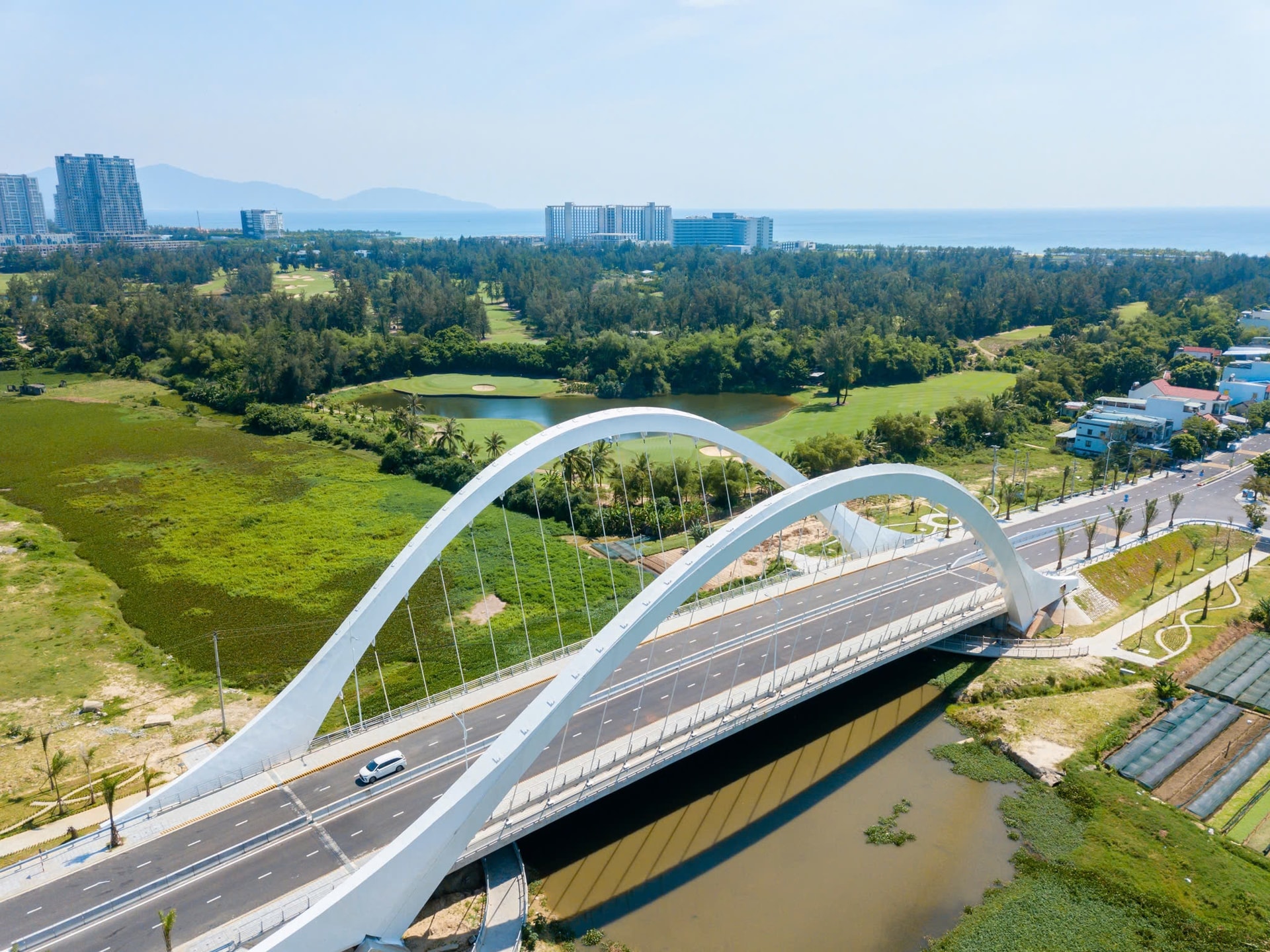 Мост Village 3 расположен на реке Ко-Ко, открывая транспортный маршрут для восстановления реки. Фото: предоставлено DBĐ