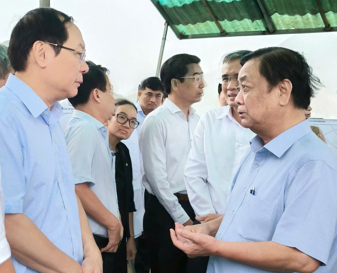 អនុ