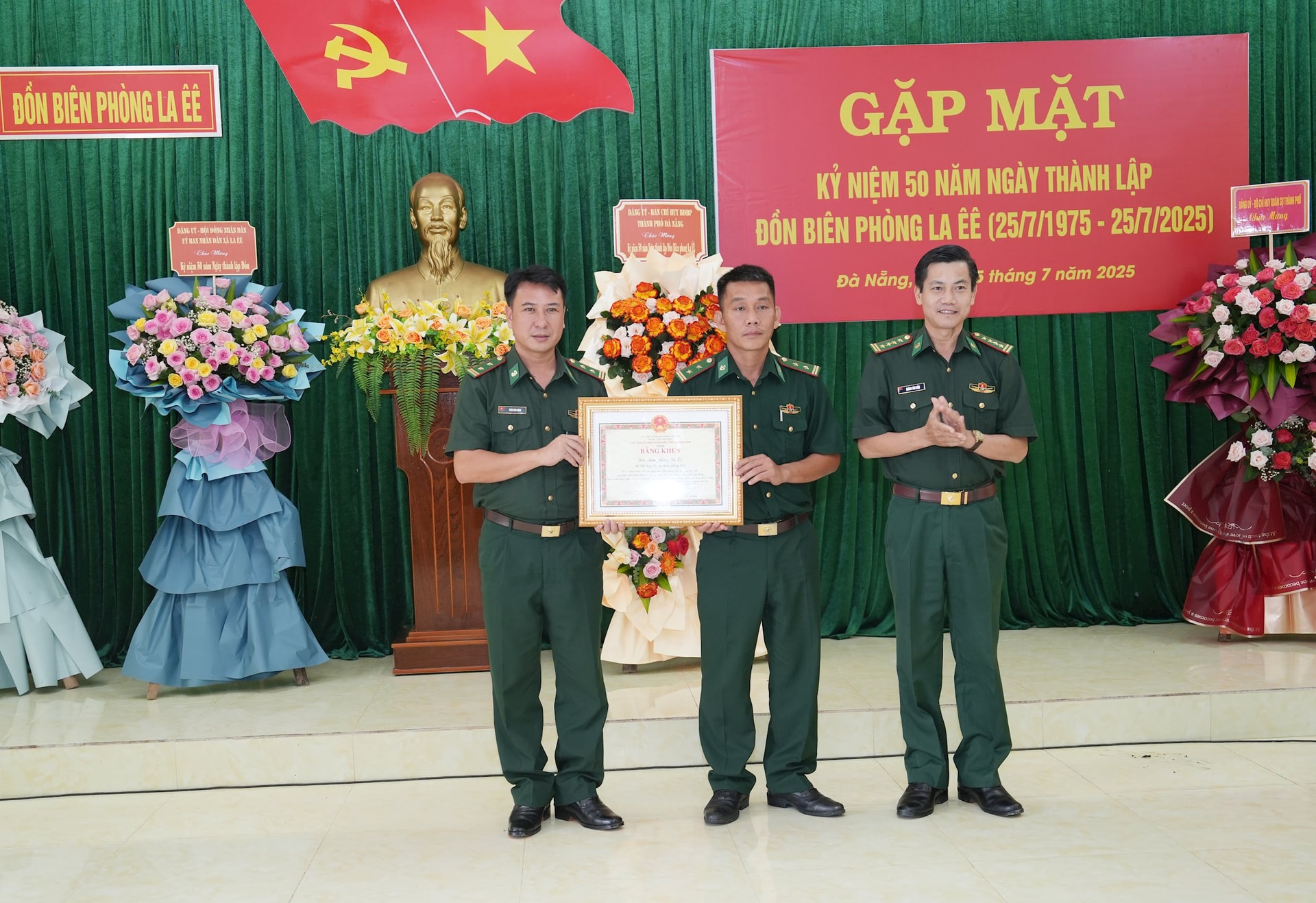 Anh 44