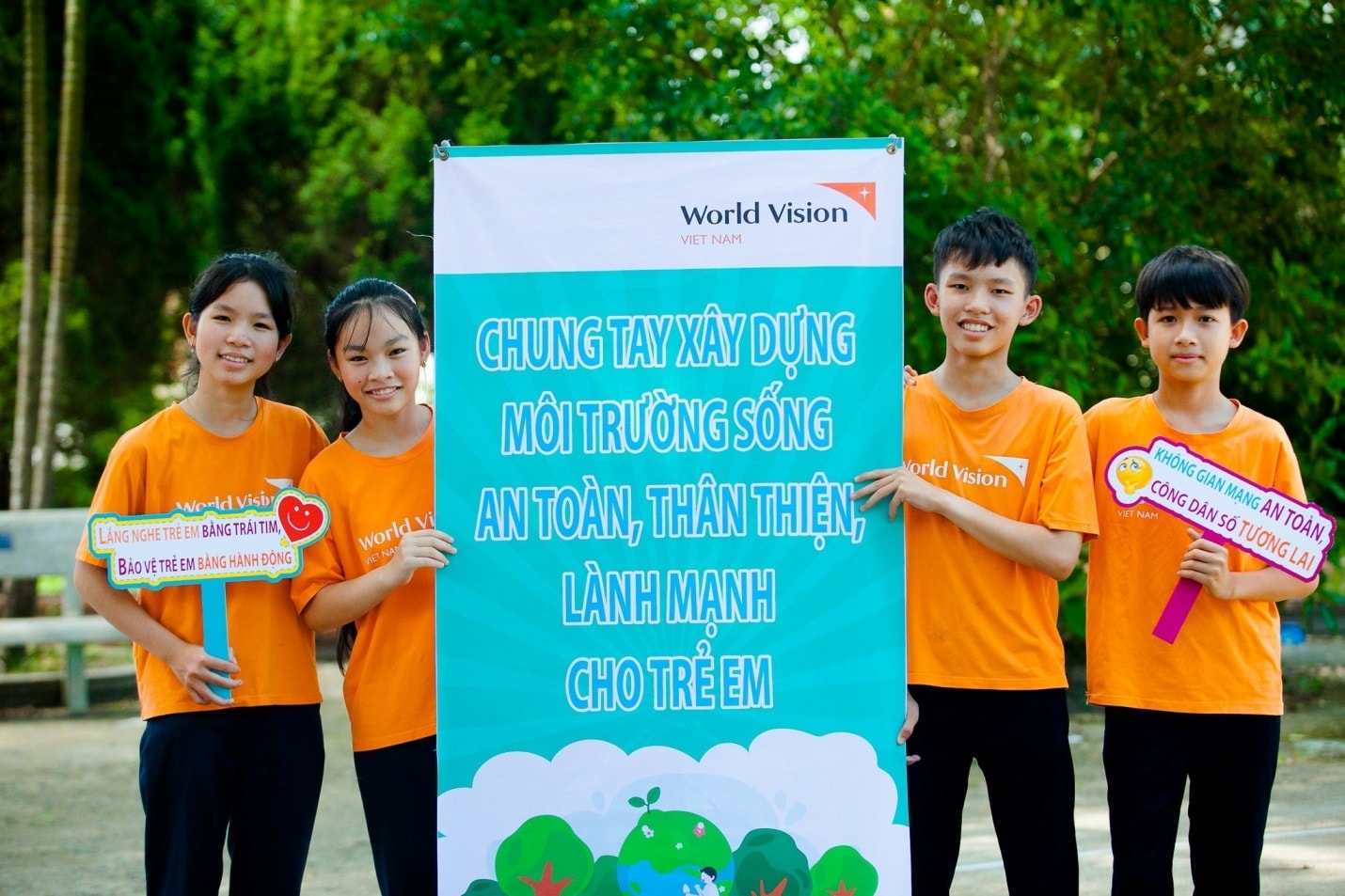 Организация World Vision International (WVI, США) взяла на себя обязательство спонсировать проект «Повышение возможностей социальной интеграции детей с аутизмом и нарушениями интеллектуального развития» в городе Дананг. Фото: T.PHUONG