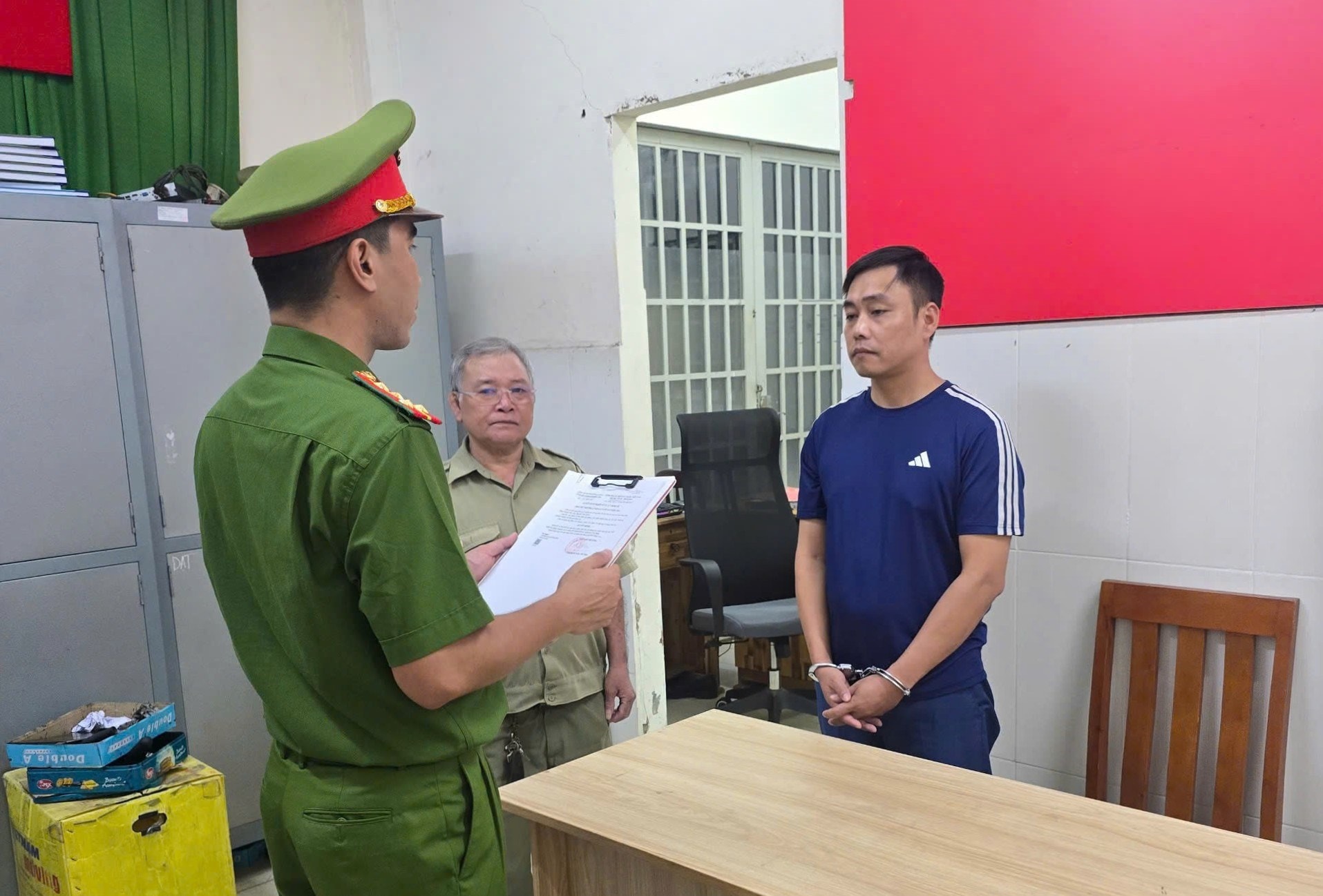 Anh 1
