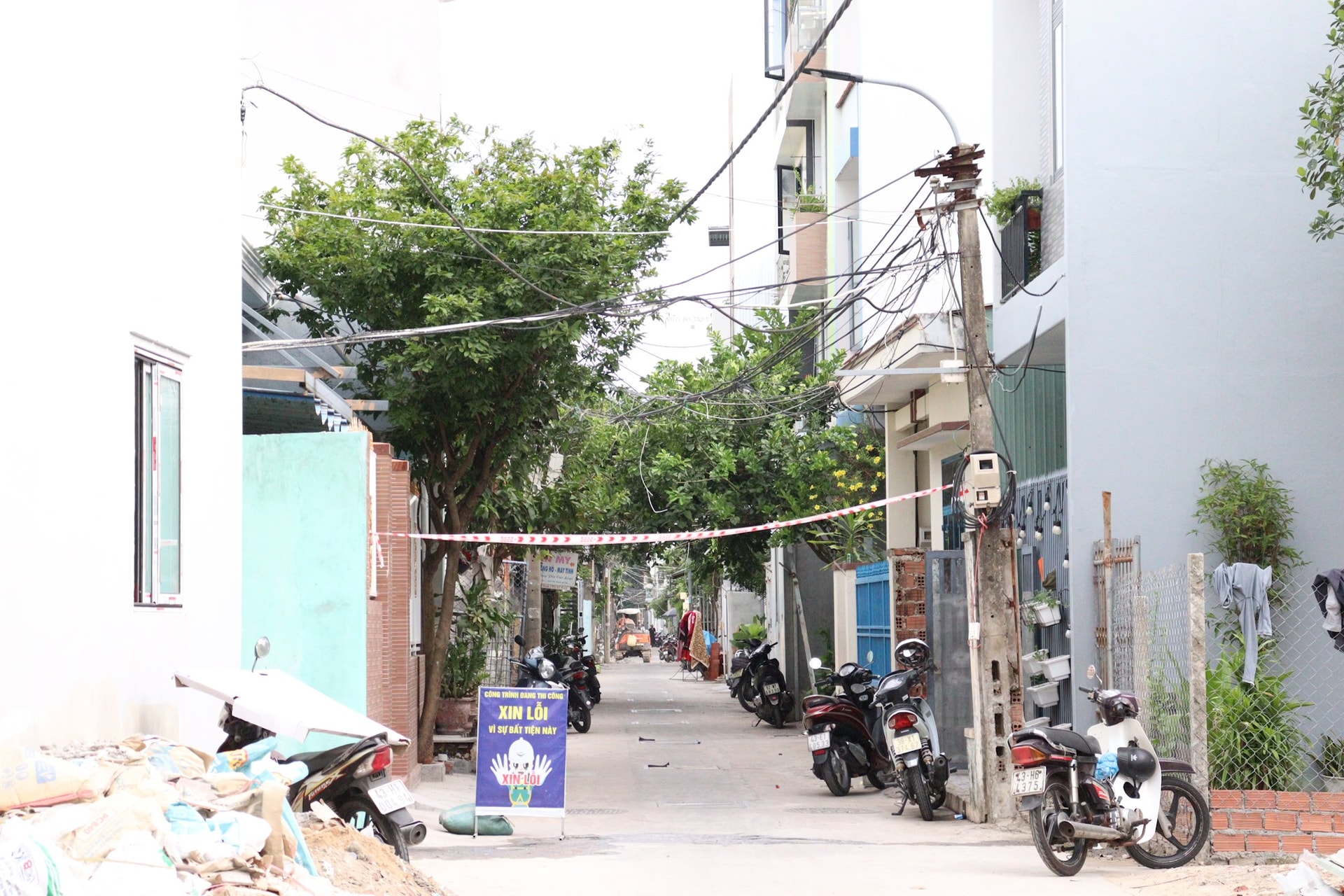 路地 211 Nguyen Van Thoai Street、My Tan 1 住宅街、アンハイ区 (ダナン市)。