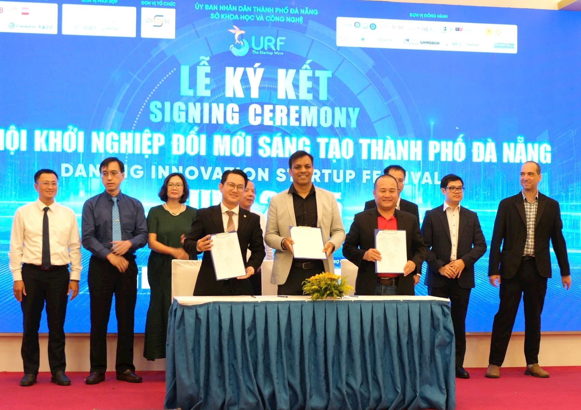 Representatives of HVA Investment JSC, India