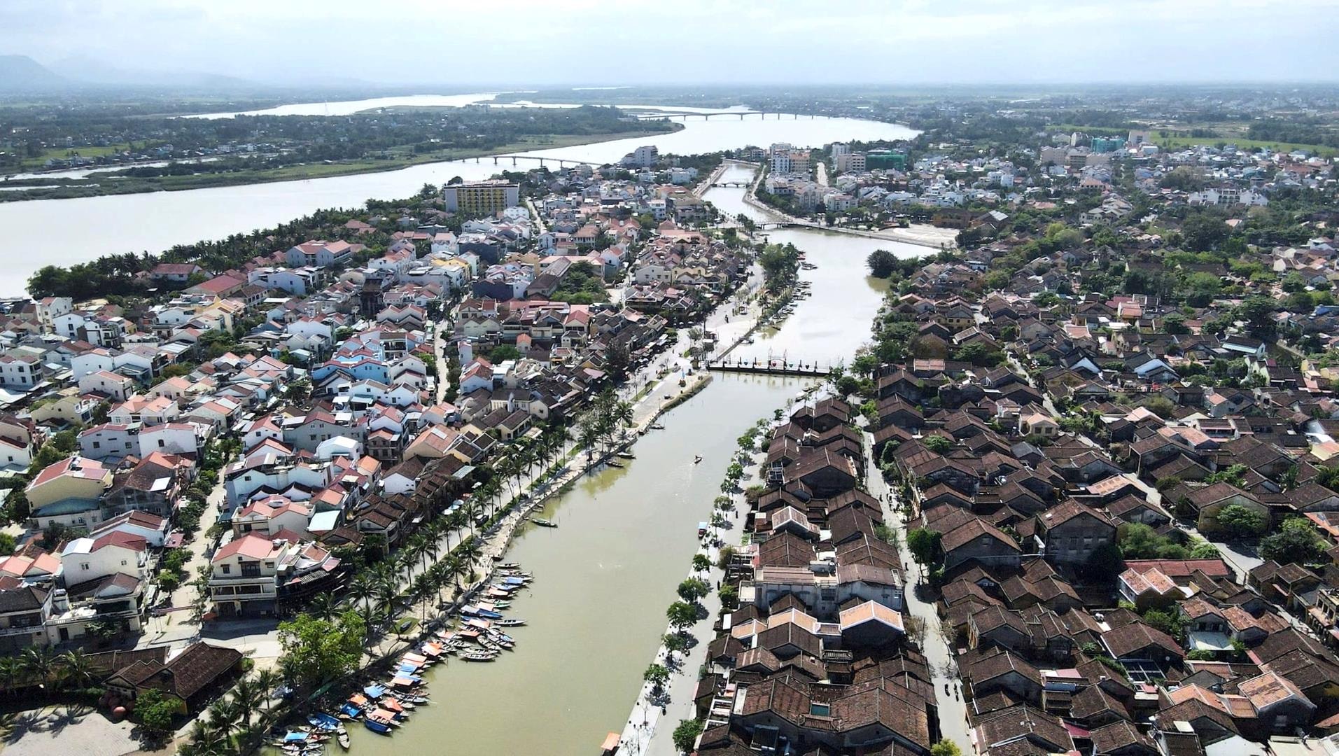 Không gian di sản văn hóa thế giới Hội An bao trùm trên cả địa bàn thành phố Hội An (cũ). Ảnh: VĨNH LỘC