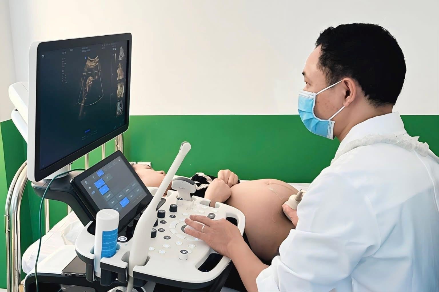 Chẩn đoán trước sinh nhằm phát hiện bất thường ở thai nhi. Ảnh minh họa