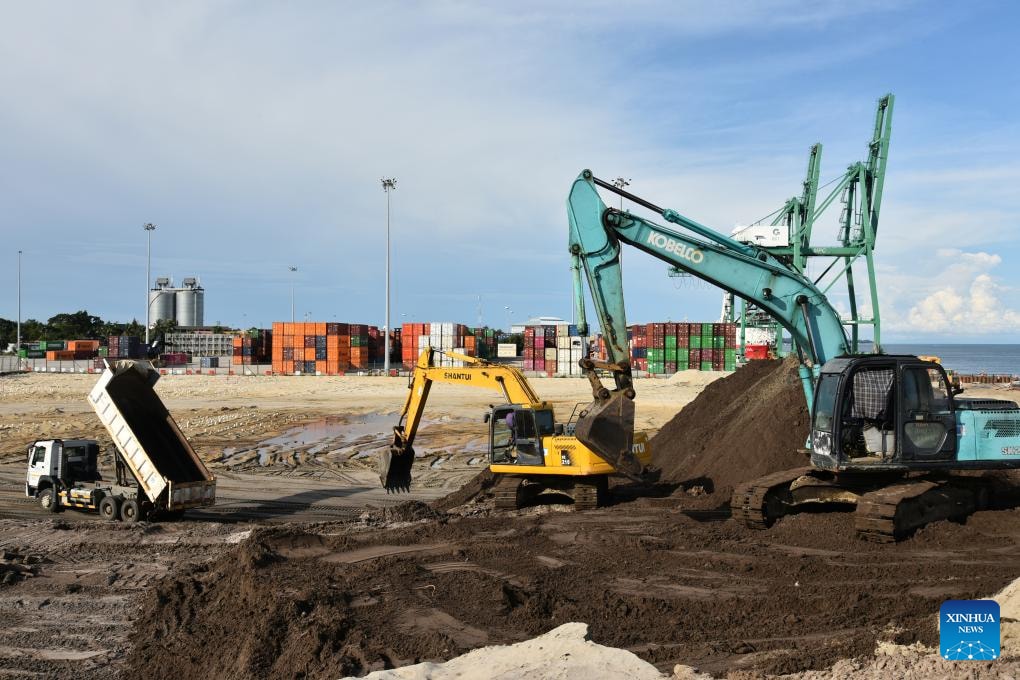 Công trường dự án mở rộng cảng container Muara tại Brunei ngày 8/8. Ảnh: Xinhua/Li Meng