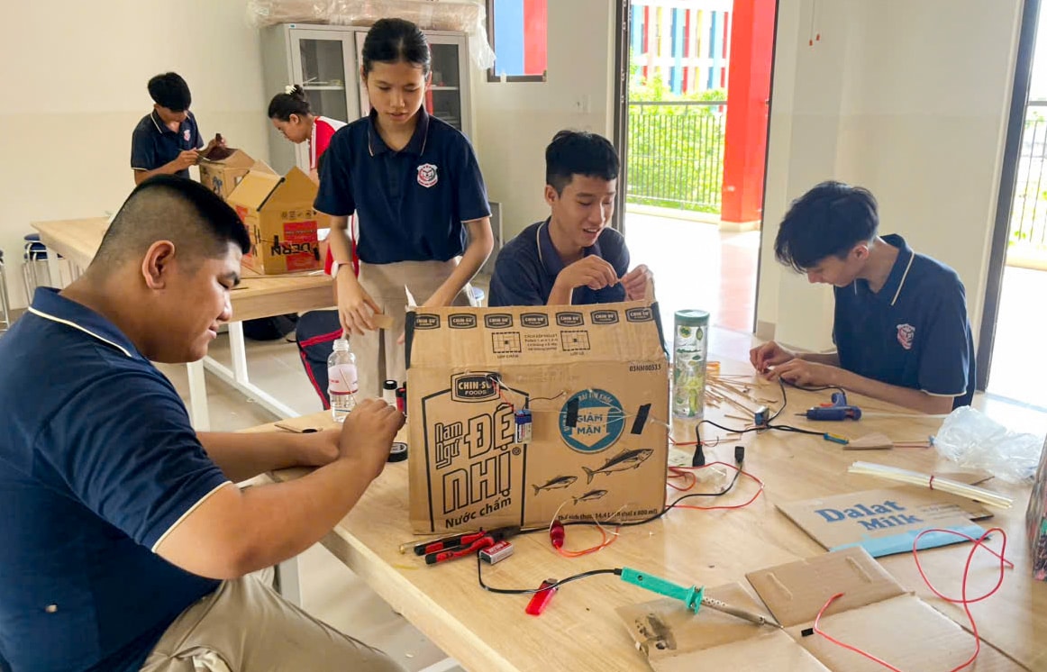 STEM 3