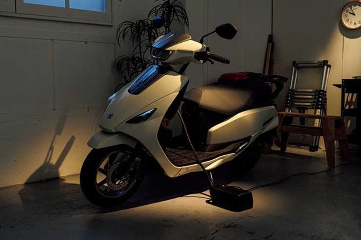 Suzuki e-Access 2
