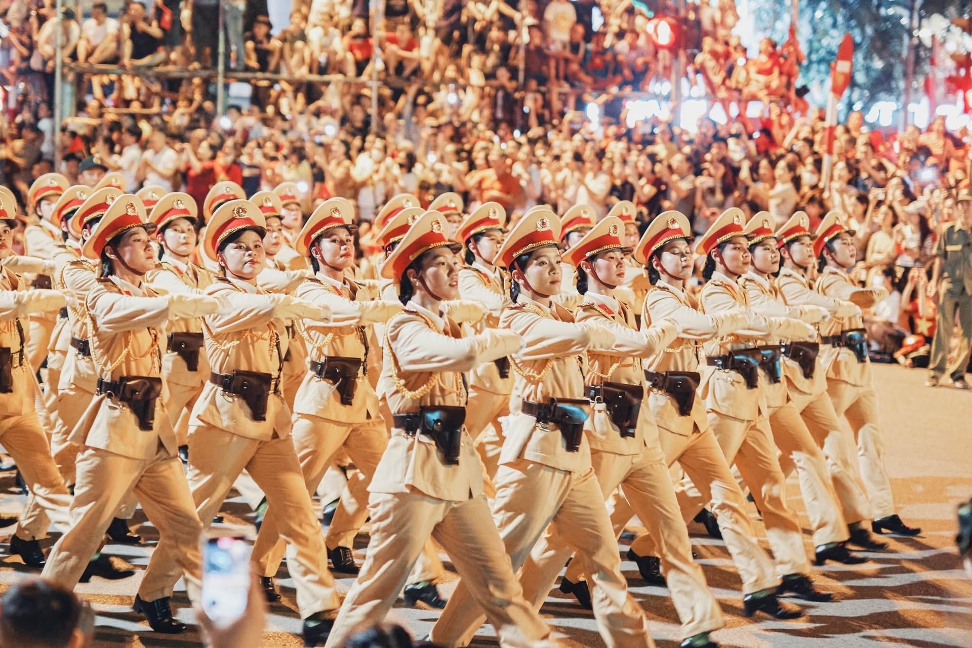 Hình ảnh mới nhất về tổng hợp luyện diễu binh, diễu hành lần thứ nhất 17