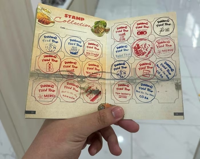 Tourists collect stamps while eating at food establishments. Photo 