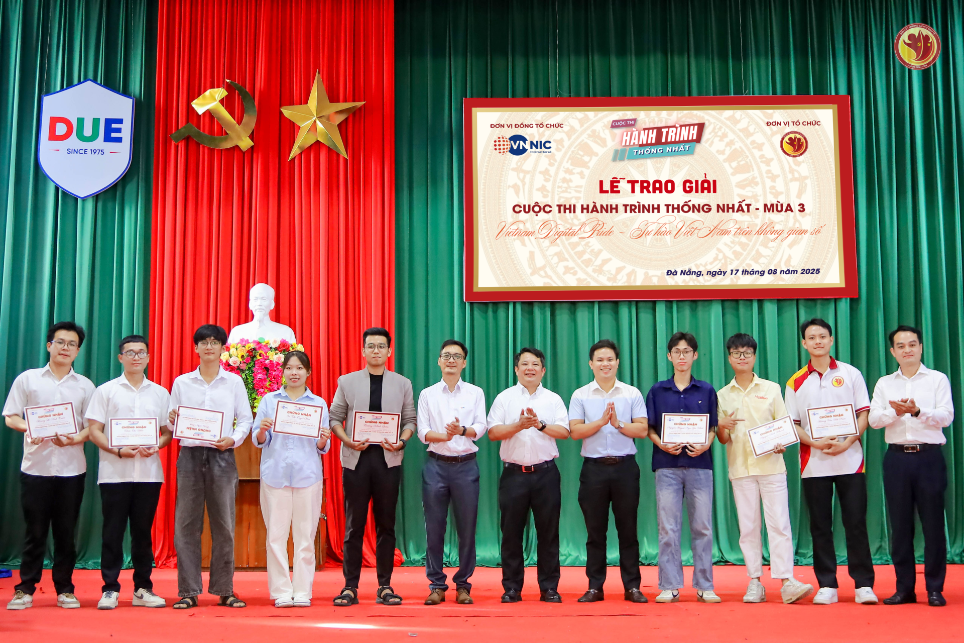 22-8 chi bo sinh vien kinh te