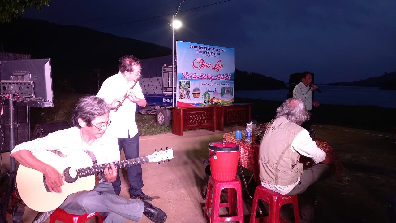 Giao lưu văn nghê taij xã Thăng Phú