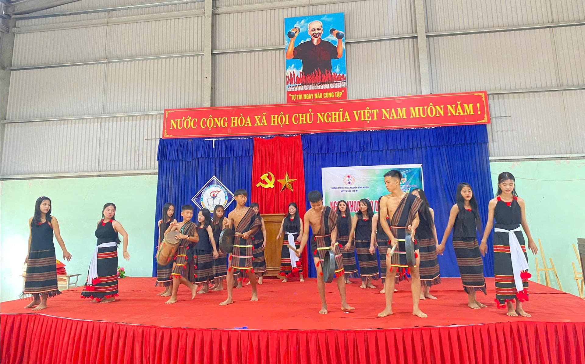 ខុងជៀង.jpg