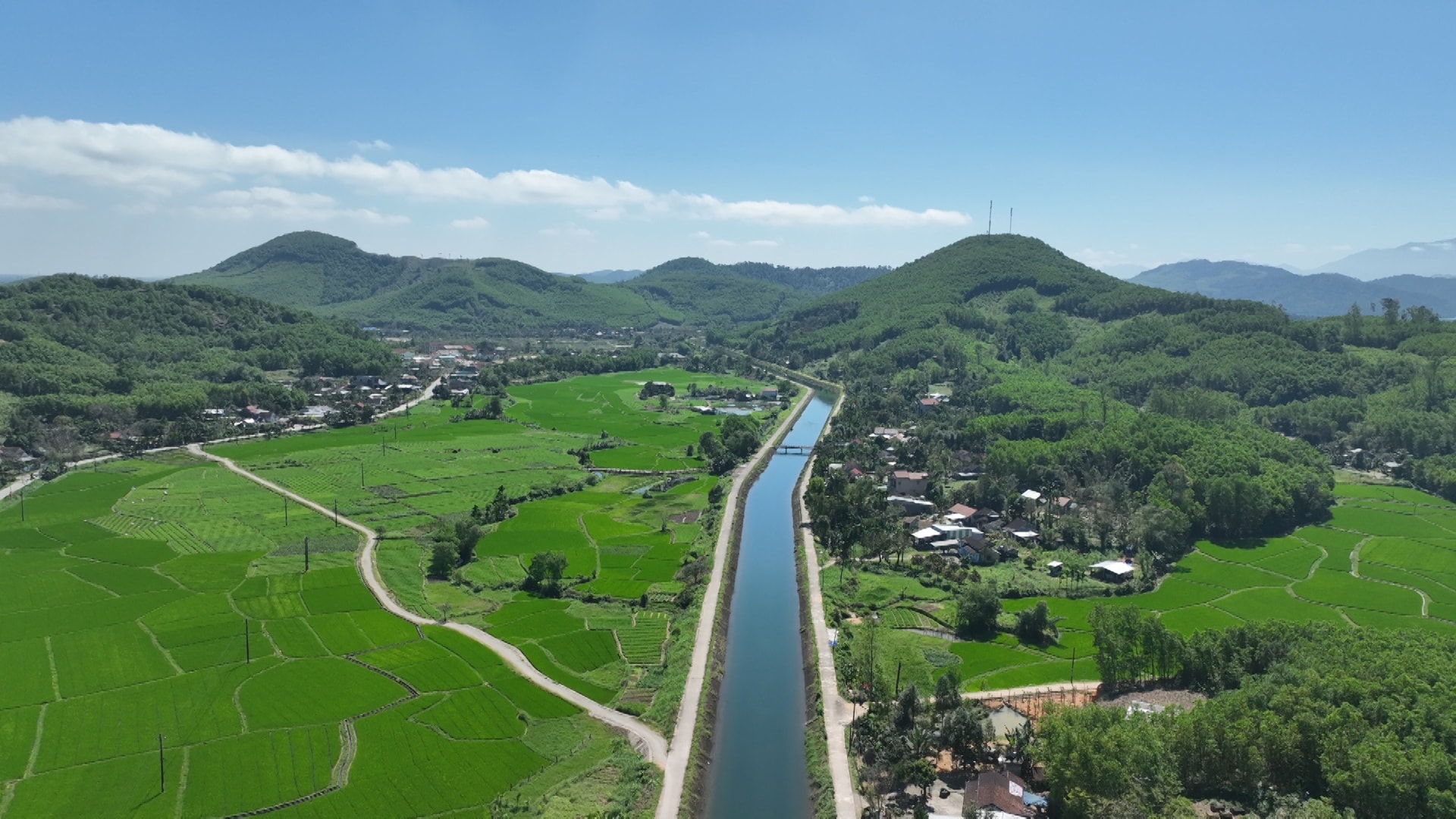 푸닌(Phu Ninh) 사의 다이안(Dai An) 마을을 위에서 본 모습. 사진: TRUNG HIEU