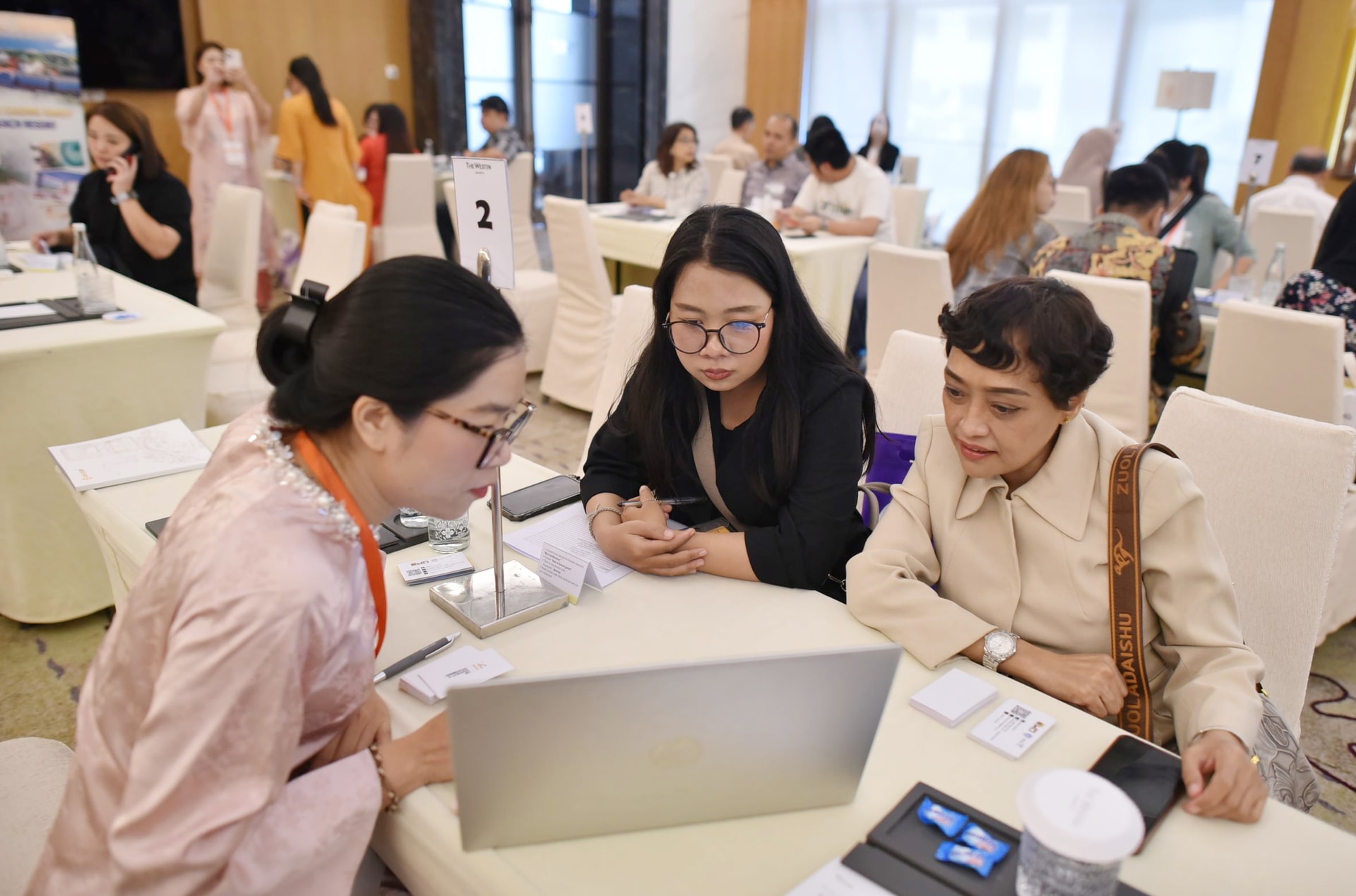 9-9, xúc tiến 1
