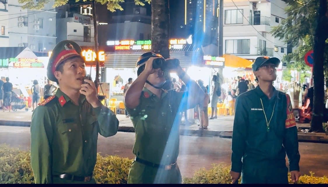 Các lực lượng trên địa bàn phường An Hải phối hợp tuần tra kiểm soát, bảo đảm an ninh trật tự.