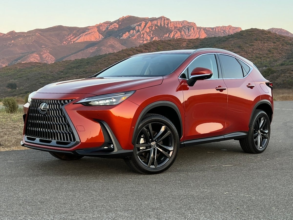 Lexus NX 450h+ Sang trọng mà an toàn